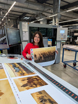 Nouvelle collaboration : l'impression du premier livre de la photographe Nur Tucker est achevée.